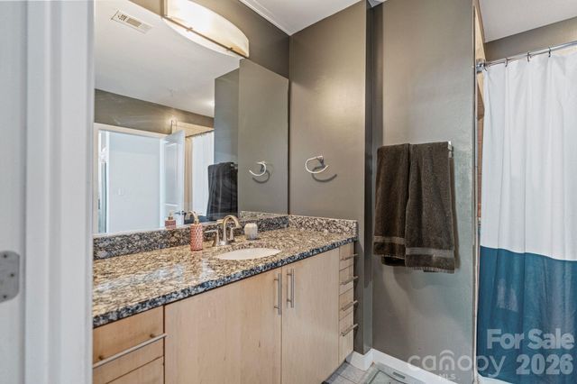 210 N Church Street 2411, Charlotte, NC 28202