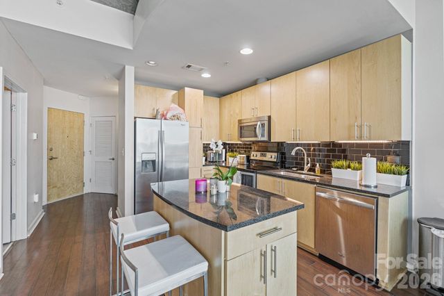 210 N Church Street 2411, Charlotte, NC 28202