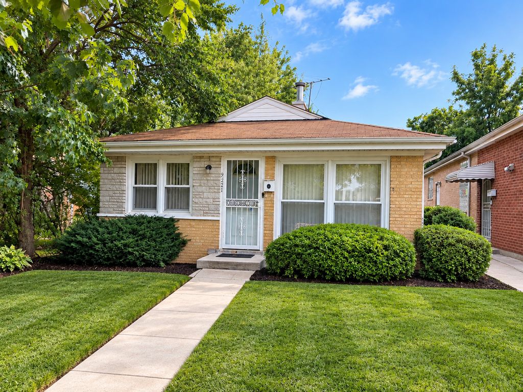 9221 S Perry Avenue, Chicago, IL 60620 — exterior
