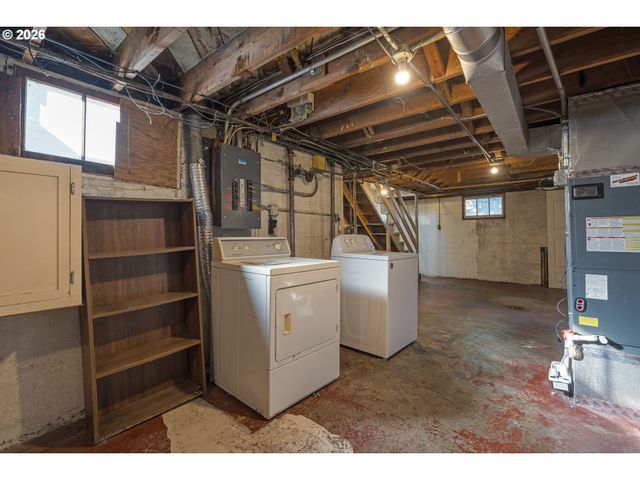 3204 F St, Vancouver, WA 98663
