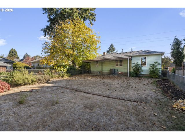 3204 F St, Vancouver, WA 98663