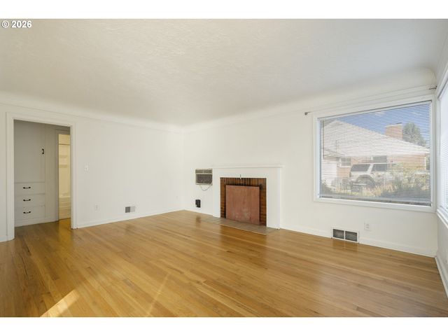 3204 F St, Vancouver, WA 98663
