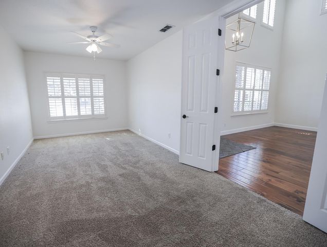 3116 Mount Tamalpais Dr, Roseville, CA 95747