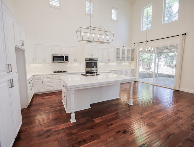 3116 Mount Tamalpais Dr, Roseville, CA 95747