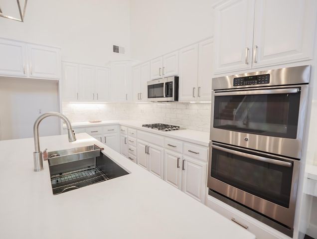 3116 Mount Tamalpais Dr, Roseville, CA 95747