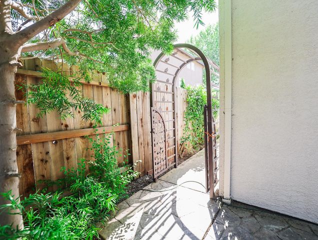 3116 Mount Tamalpais Dr, Roseville, CA 95747