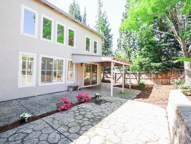 3116 Mount Tamalpais Dr, Roseville, CA 95747