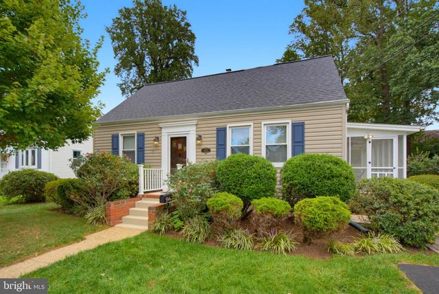 4021 MAPLE ST, Fairfax, VA 22030