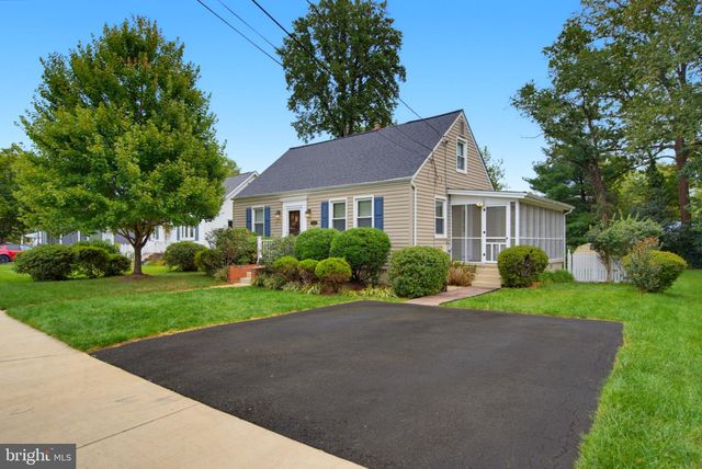 4021 MAPLE ST, Fairfax, VA 22030