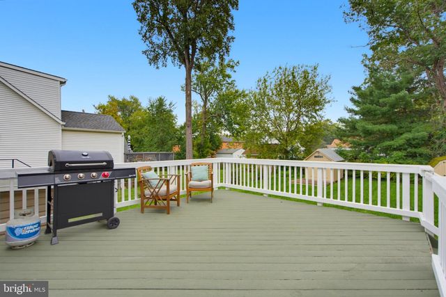 4021 MAPLE ST, Fairfax, VA 22030