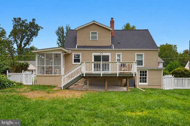 4021 MAPLE ST, Fairfax, VA 22030