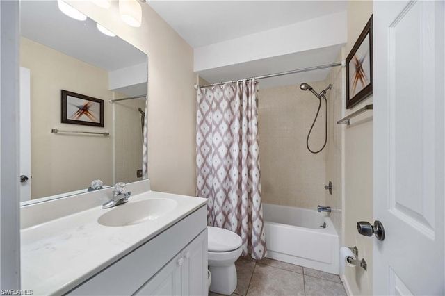 3195 Boca Ciega DR C10, Naples, FL 34112