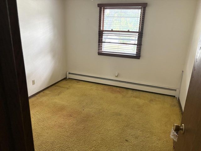 230 Harvest COURT, Manitowoc, WI 54220