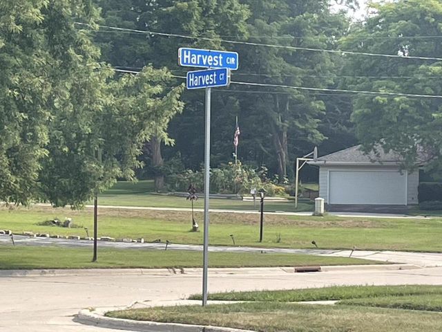 230 Harvest COURT, Manitowoc, WI 54220