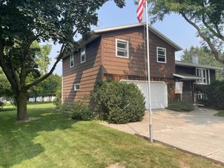 230 Harvest COURT, Manitowoc, WI 54220