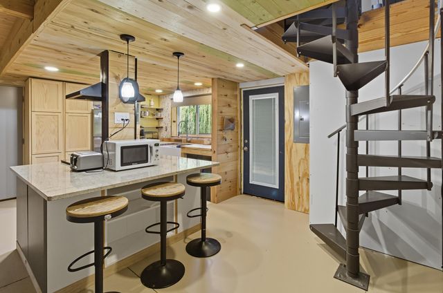 18245 Waterford Road, Fredericktown, OH 43019