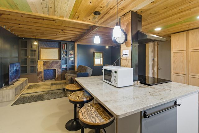 18245 Waterford Road, Fredericktown, OH 43019