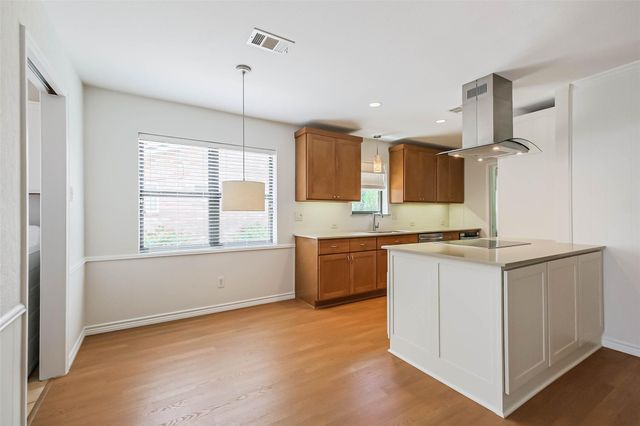 12807 Westleigh Drive, Houston, TX 77077