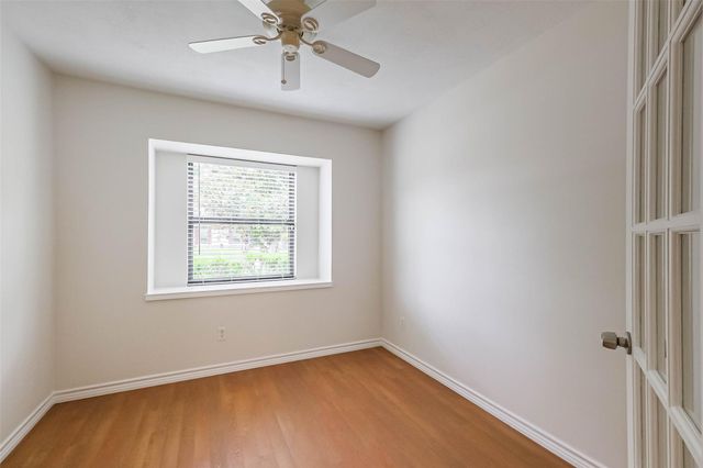 12807 Westleigh Drive, Houston, TX 77077