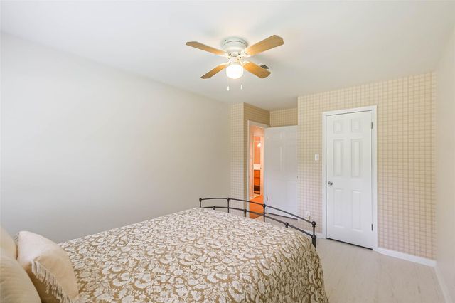 12807 Westleigh Drive, Houston, TX 77077