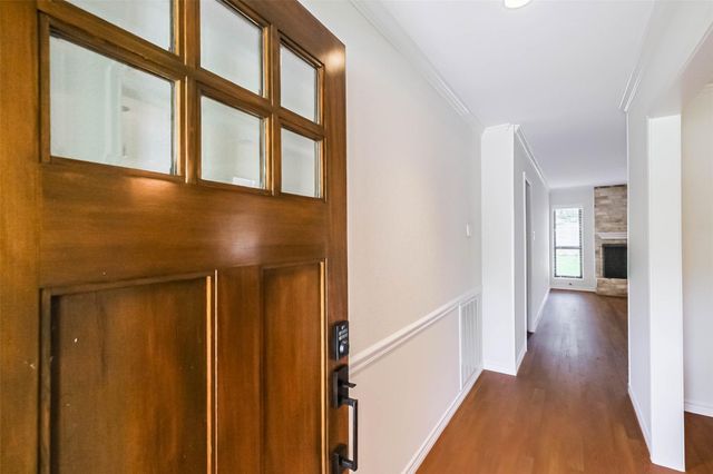 12807 Westleigh Drive, Houston, TX 77077