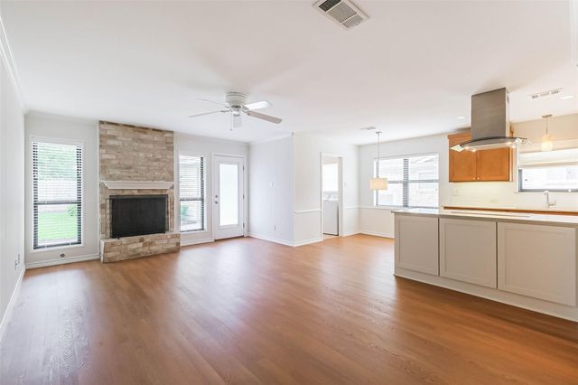 12807 Westleigh Drive, Houston, TX 77077