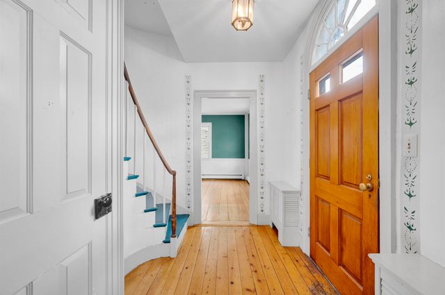 357 Maplewood Avenue, Portsmouth, NH 03801