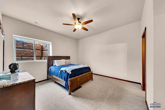 5920 BENDT DR, Rapid City, SD 57702