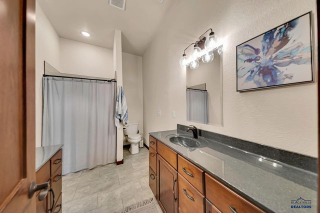5920 BENDT DR, Rapid City, SD 57702