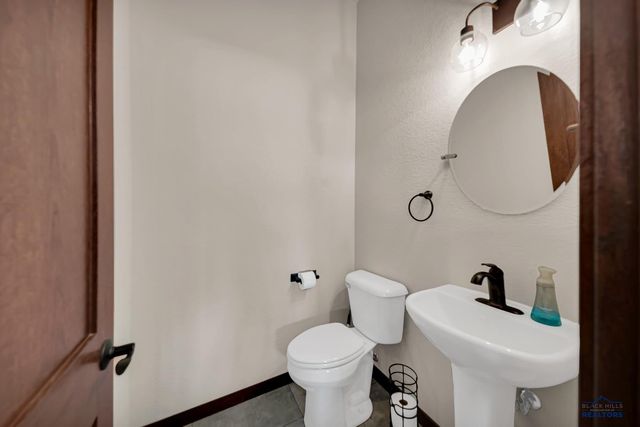 5920 BENDT DR, Rapid City, SD 57702