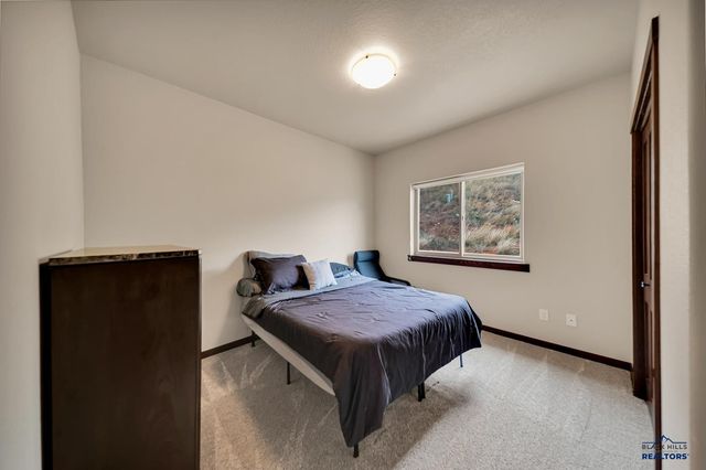 5920 BENDT DR, Rapid City, SD 57702