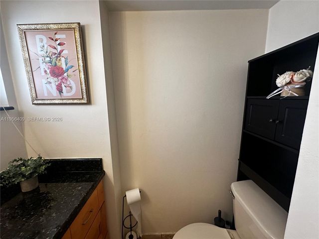 410 SE 2nd St 308, Hallandale Beach, FL 33009