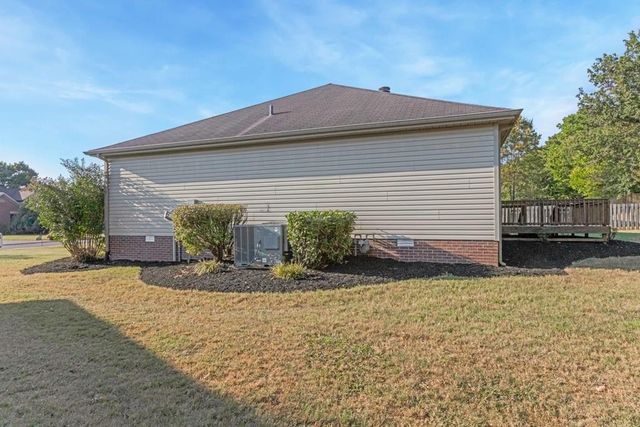 345 Irish Circle, Hopkinsville, KY 42240
