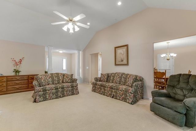 345 Irish Circle, Hopkinsville, KY 42240