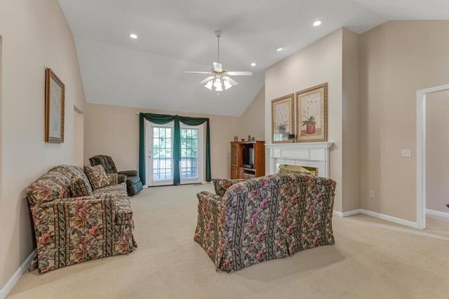 345 Irish Circle, Hopkinsville, KY 42240