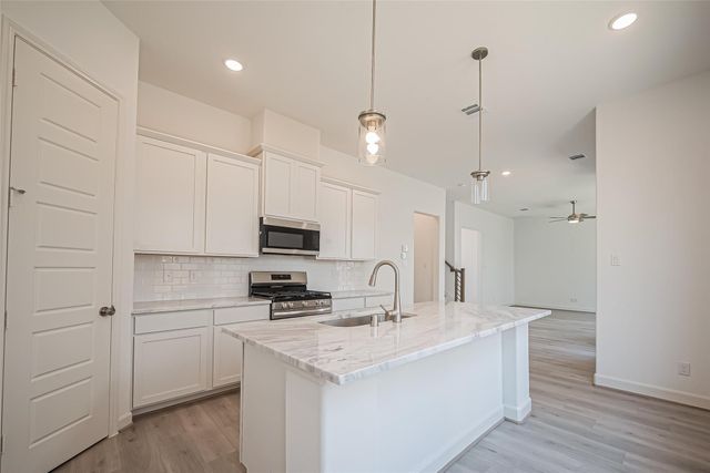 8919 Grovner Place, Houston, TX 77055