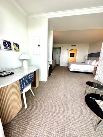 4401 Collins Ave 1817, Miami Beach, FL 33140