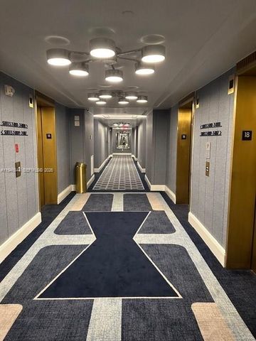 4401 Collins Ave 1817, Miami Beach, FL 33140