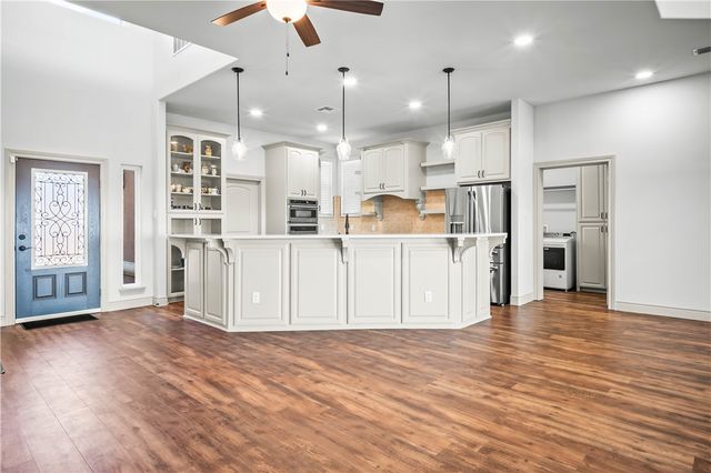 129 Bikini Dr, Port Aransas, TX 78373