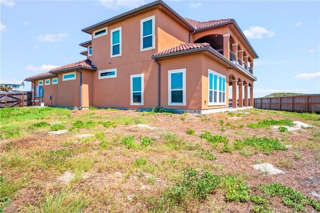 129 Bikini Dr, Port Aransas, TX 78373