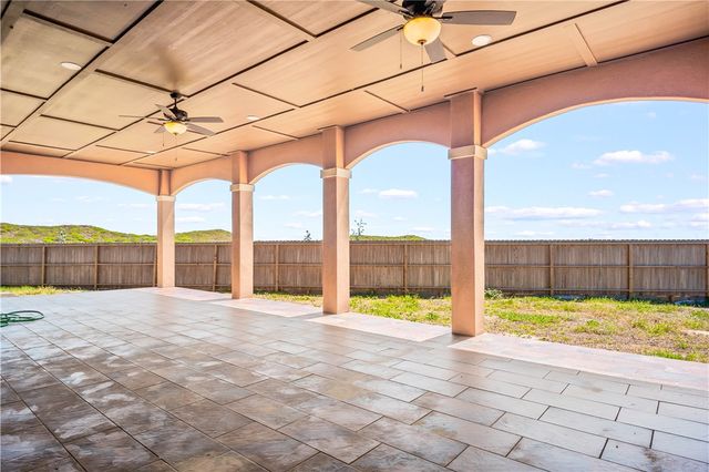 129 Bikini Dr, Port Aransas, TX 78373