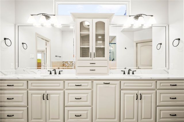 129 Bikini Dr, Port Aransas, TX 78373