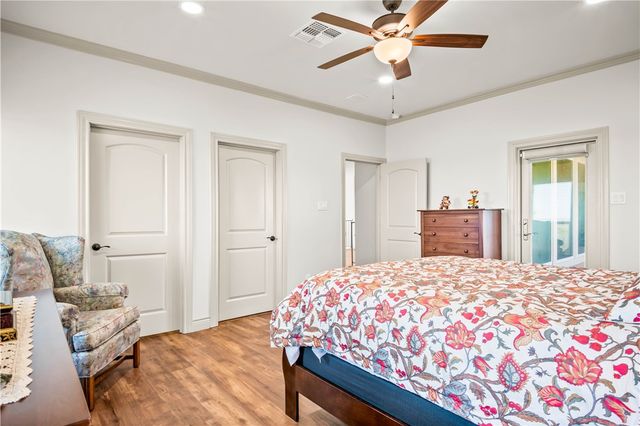 129 Bikini Dr, Port Aransas, TX 78373