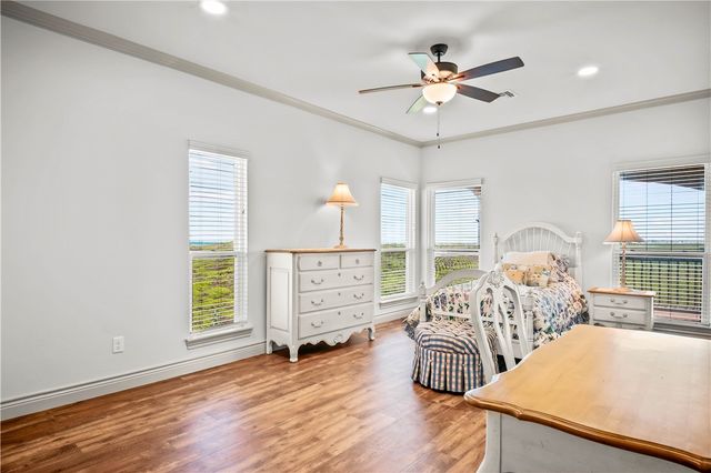 129 Bikini Dr, Port Aransas, TX 78373