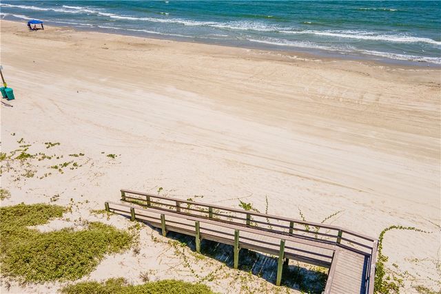 129 Bikini Dr, Port Aransas, TX 78373