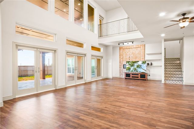 129 Bikini Dr, Port Aransas, TX 78373