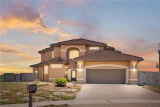 129 Bikini Dr, Port Aransas, TX 78373