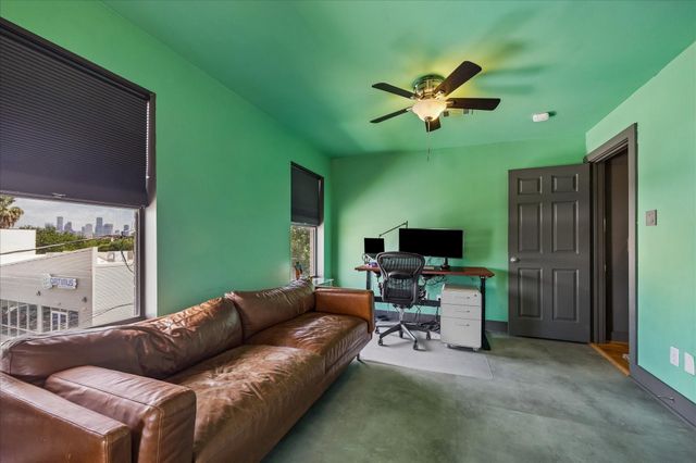 5201 Cornish Street, Houston, TX 77007