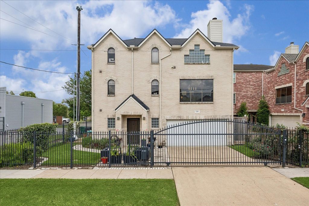 5201 Cornish Street, Houston, TX 77007