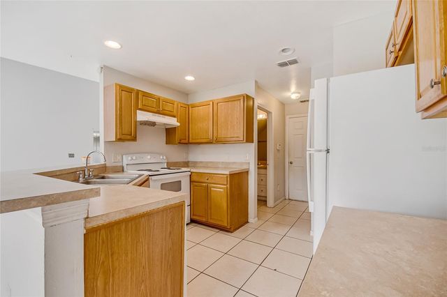 2405 CEDARFIELD LANE, Kissimmee, FL 34744